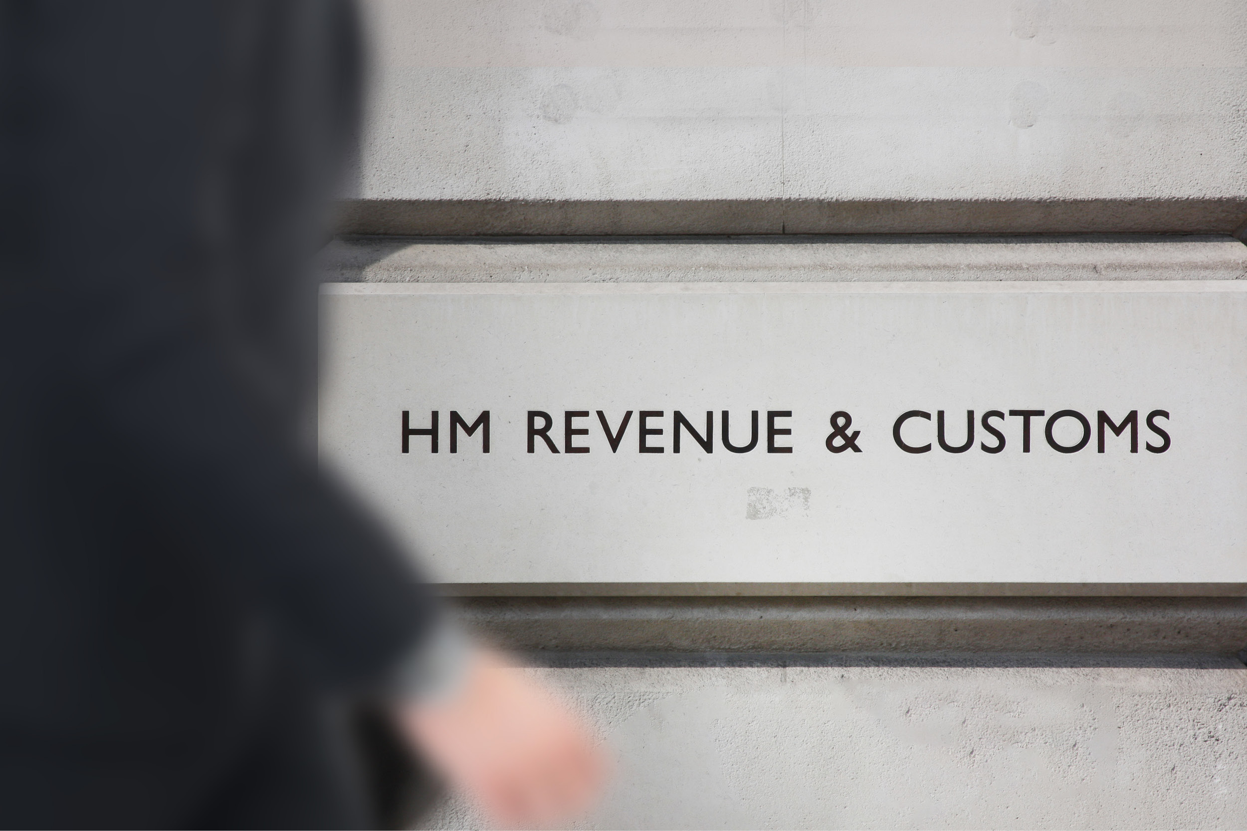 hm revenue and customs graduate scheme